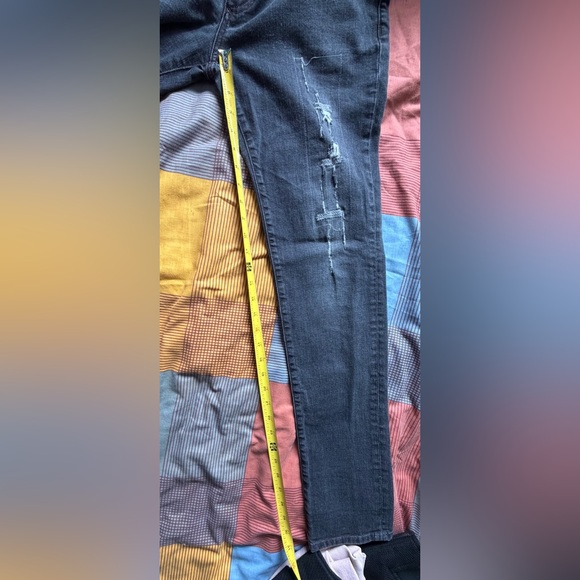 Dolce & Gabbana Gray Denim Jeans with Contrast Stitching - Picture 9 of 11